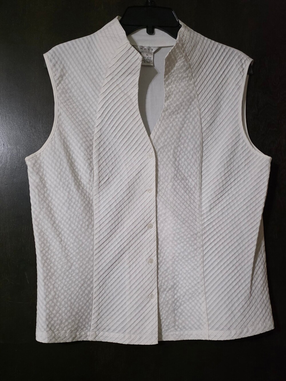 Nexx Sleeveless Button Front Blouse/Vest Textured Fitted Women's Size XL
